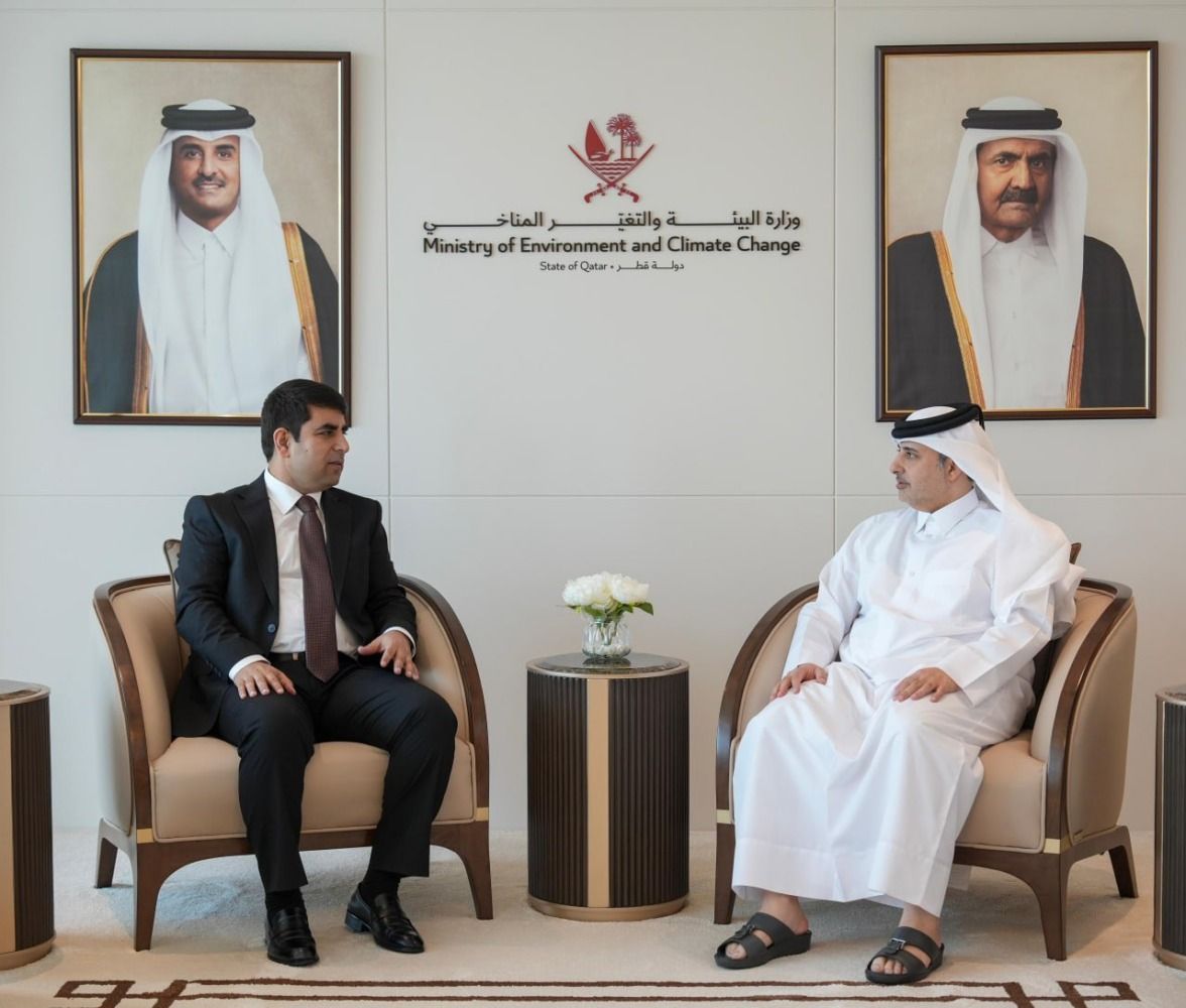 وزير البيئة والتغير المناخي يجتمع مع سفير طاجيكستان