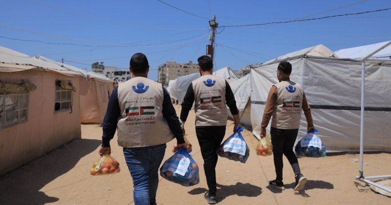 «نماء» تقدم كسوة لأكثر من 1100 أسرة في غزة