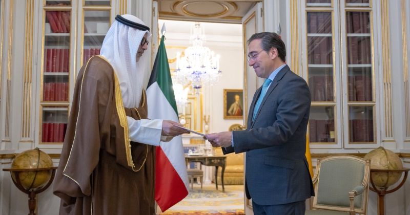 وزير الخارجية يسلم رسالة سمو الأمير