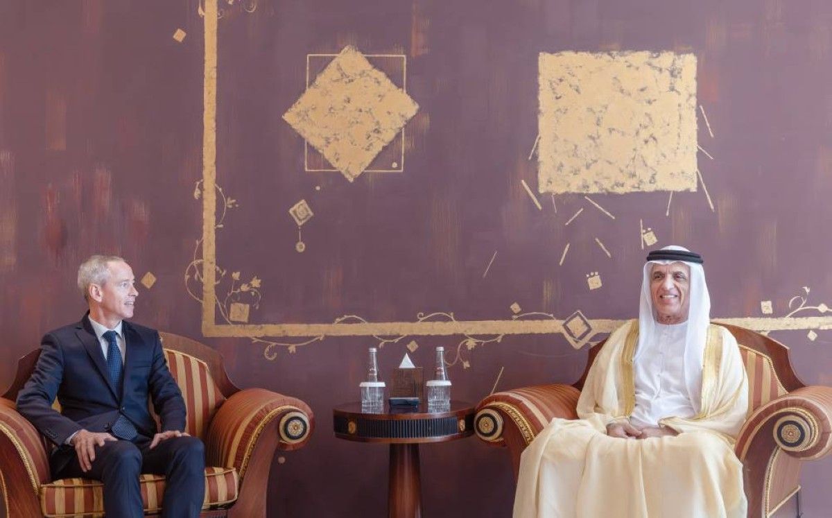 حاكم رأس الخيمة يبحث والقنصل العام الفرنسي علاقات التعاون