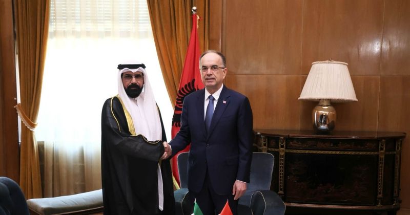 سفير الكويت في تيرانا يقدم أوراق اعتماده سفيراً فوق العادة لرئيس ألبانيا