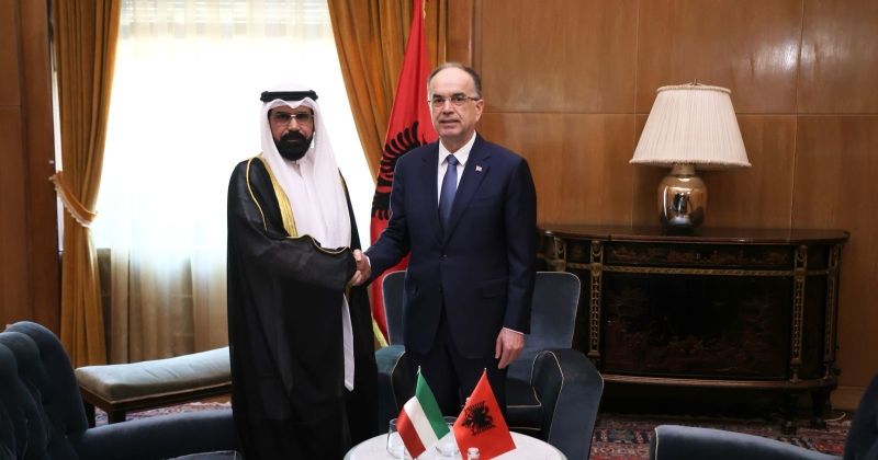 السفير العجمي خلال لقائه رئيس ألبانيا