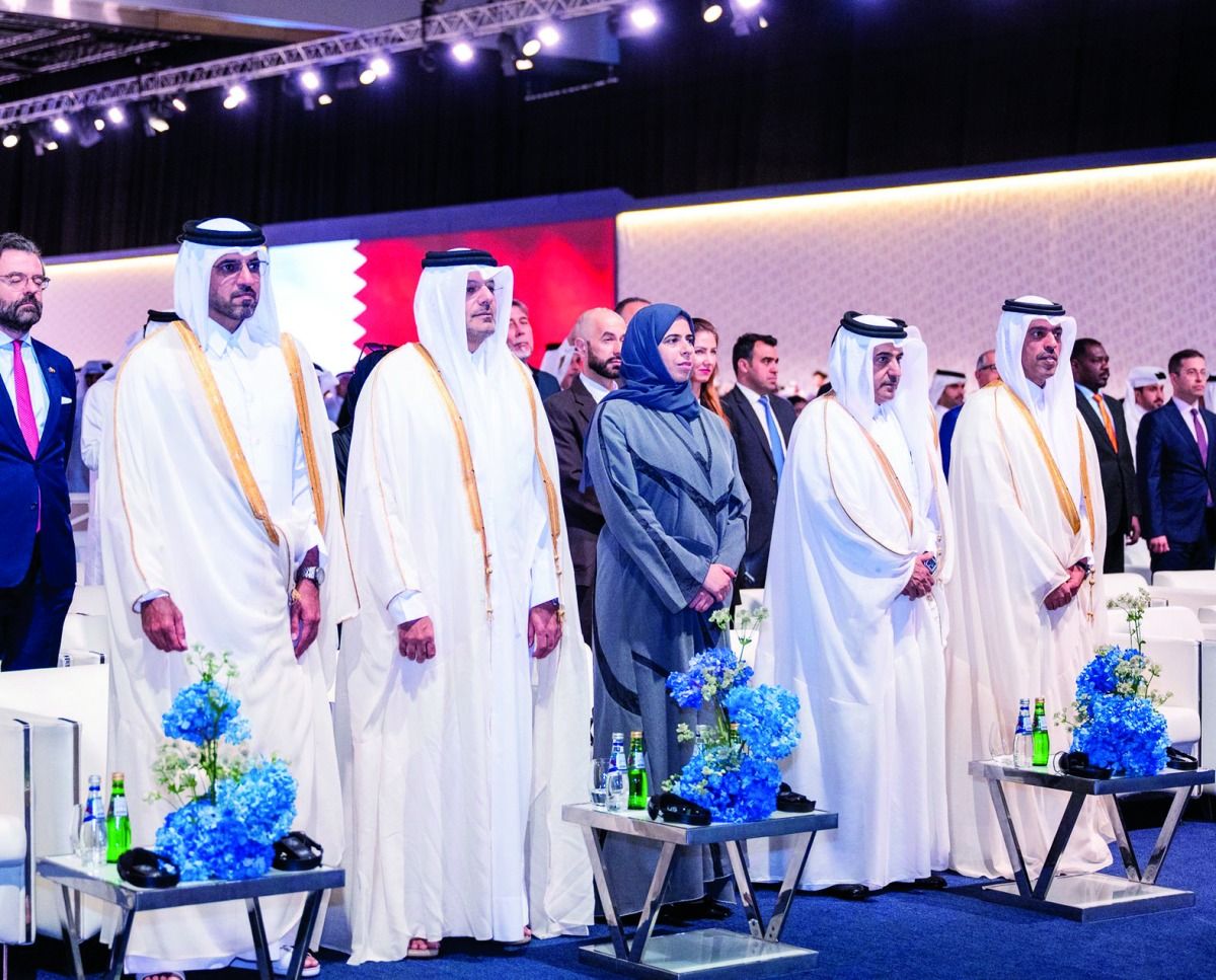 وزيرة التعليم تكرم المتميزين و63 % من الدفعة قطريون.. جامعة لوسيل تحتفي بأكثر من 900 خريج بالدفعة الثالثة