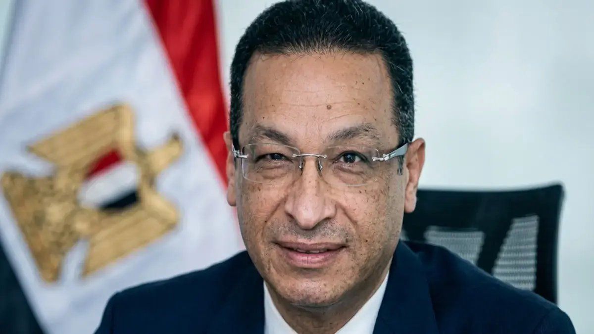رسمياً: مصر تسجل رقمًا صادمًا في قطاع الاتصالات… وزير يكشف عن تحولات سريعة تهدد كافة الخدمات الحكومية والأعمال!