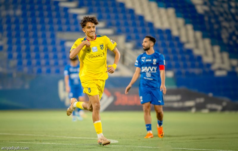 الحزم يقصي الهلال ويبلغ نهائي «جوّي»