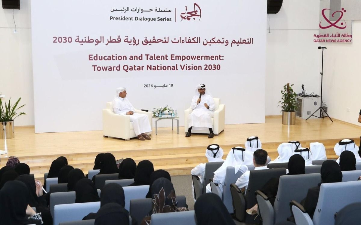 في ندوة بمعرض الكتاب ..رئيس ديوان الخدمة المدنية: التنمية في قطر ترتكز على الإنسان والمرونة وبناء اقتصاد تنافسي عالمي