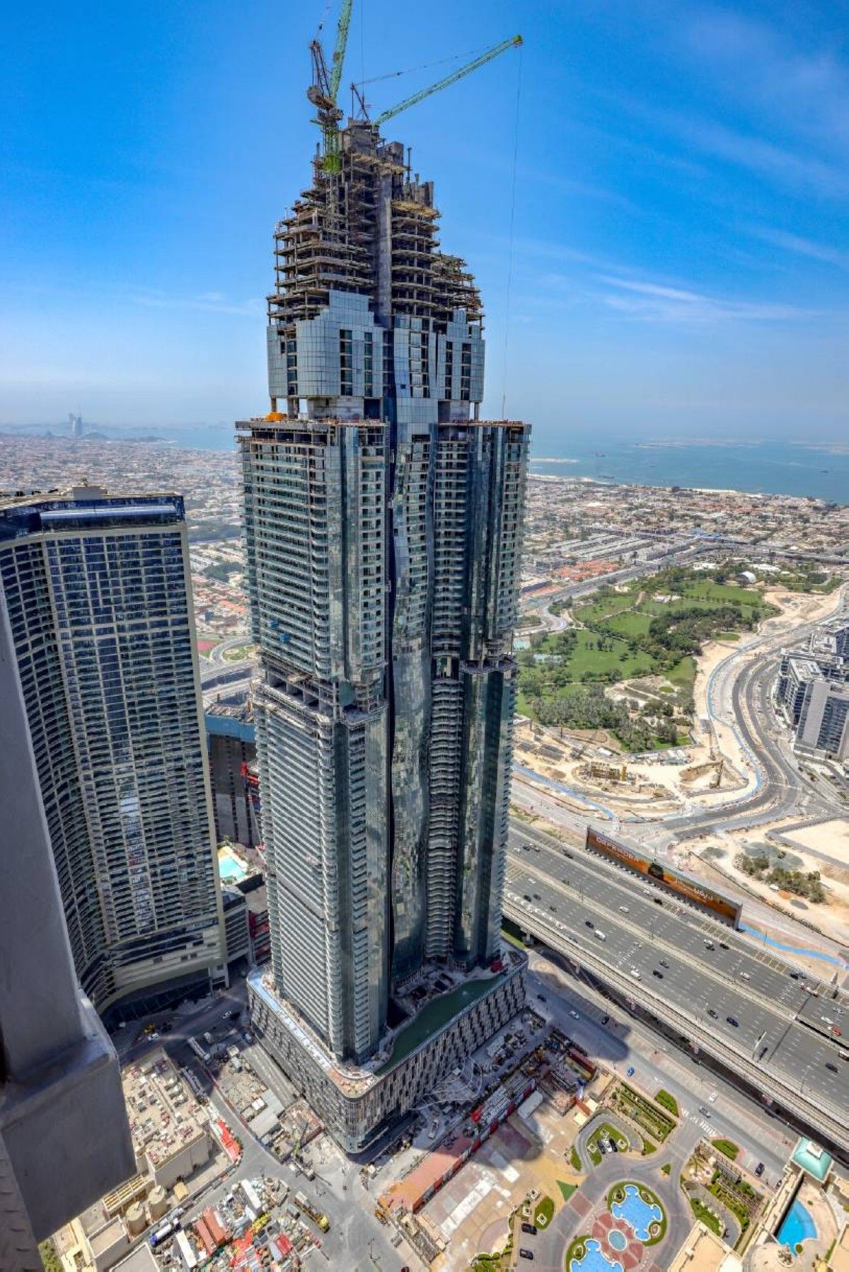 برج الحبتور أكبر مبنى سكني في العالم مرجع جديد في تصميم وبناء ناطحات السحاب
