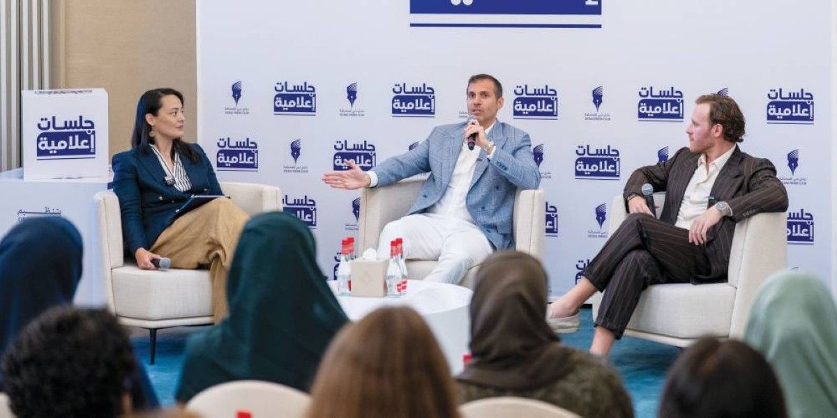 «دبي للصحافة» يسلط الضوء على دور صنّاع المحتوى في مواجهة التضليل