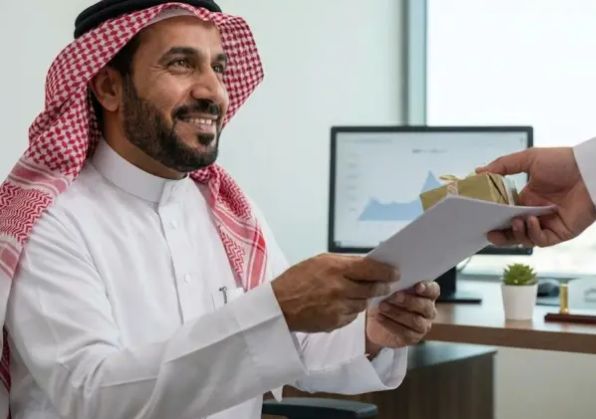 مكافأة نهاية الخدمة في السعودية: طريقة الحساب والشروط والحقوق بالتفصيل 2026