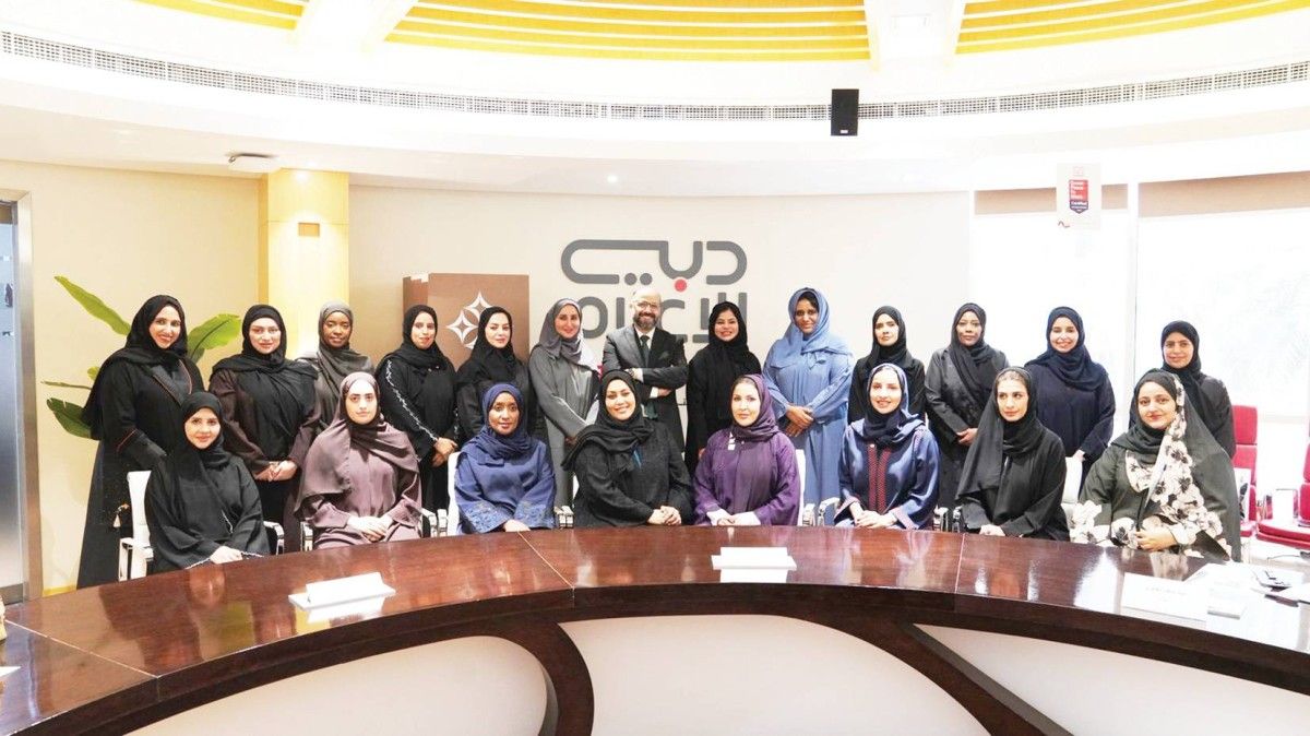 «دبي للمرأة» تنظّم ورشة «التأثير والحضور التنفيذي» لعضوات برنامج «تمكين بلس»