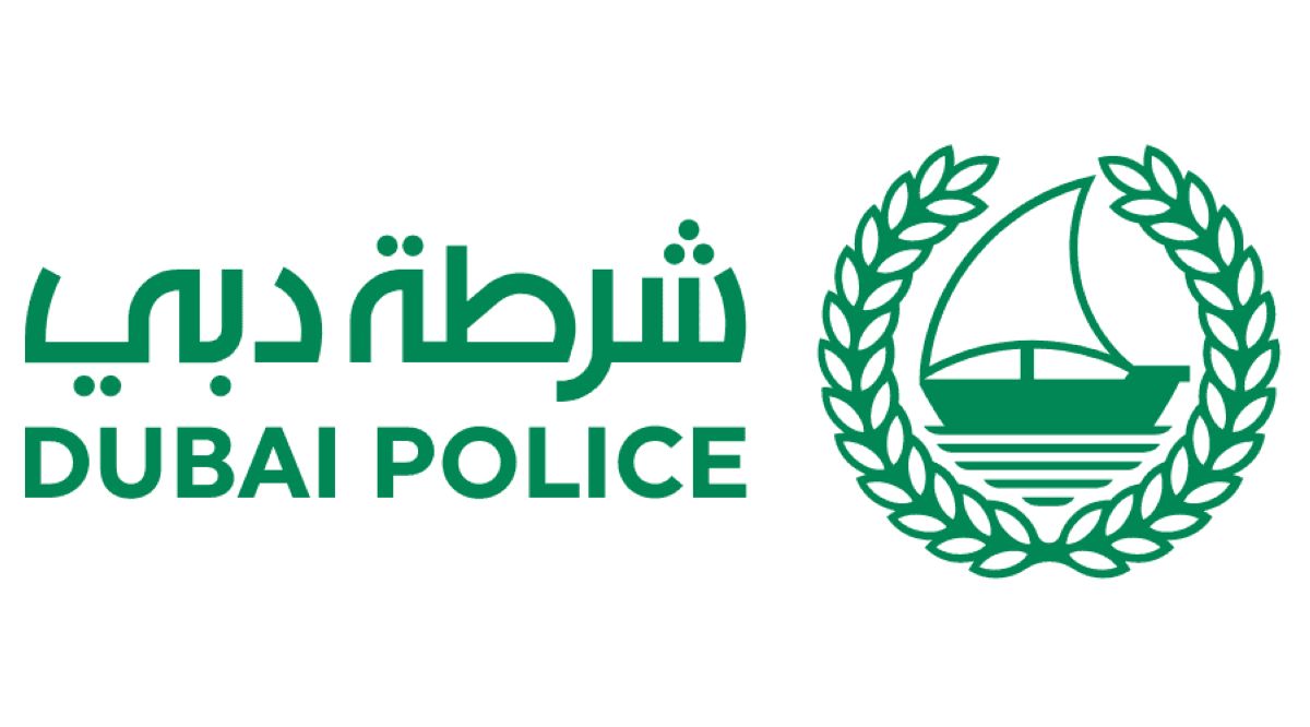 دبي.. ضبط شباب تشاجروا بالسلاح الأبيض بالإضافة للمصور