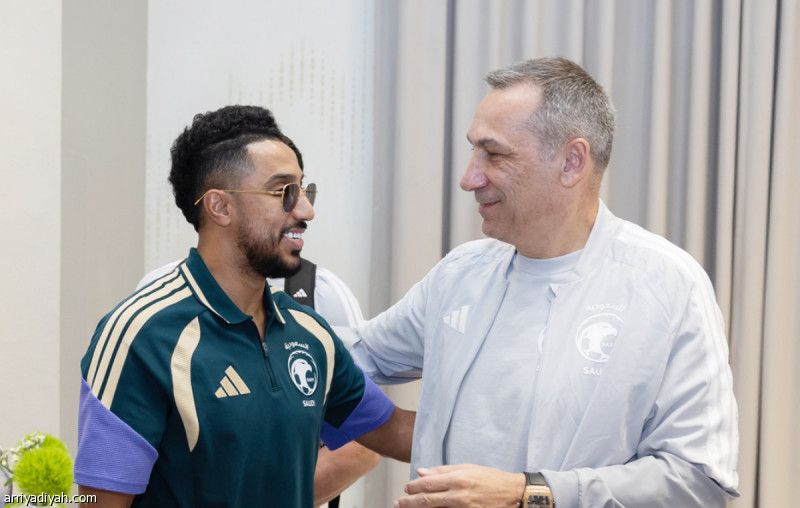 المنتخب إلى نيويورك