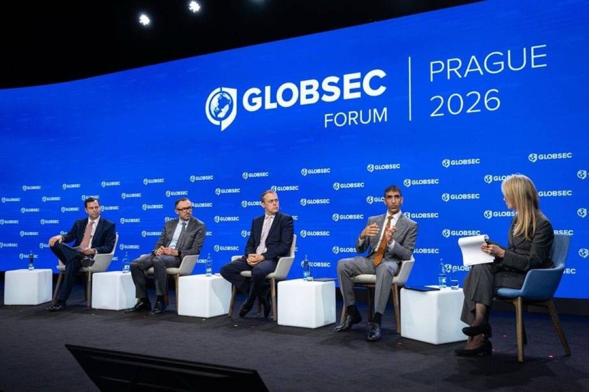 الإمارات تستعرض في براغ تجربتها الناجحة بتخطي تحديات العدوان الإيراني الإرهابي على تجارتها الخارجية
