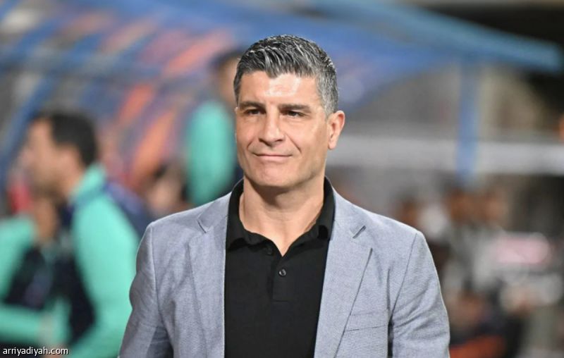 الشباب يقترب من إيمانويل