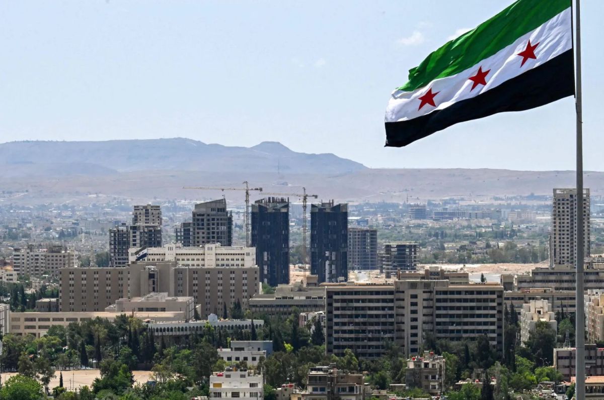 رويترز: 375% زيادة الرحلات عبر المجال الجوي السوري في مايو