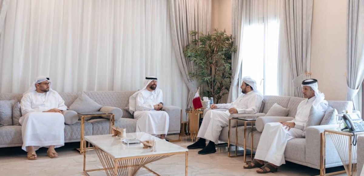 وزير الدولة بوزارة الخارجية يجتمع مع السفير الإماراتي