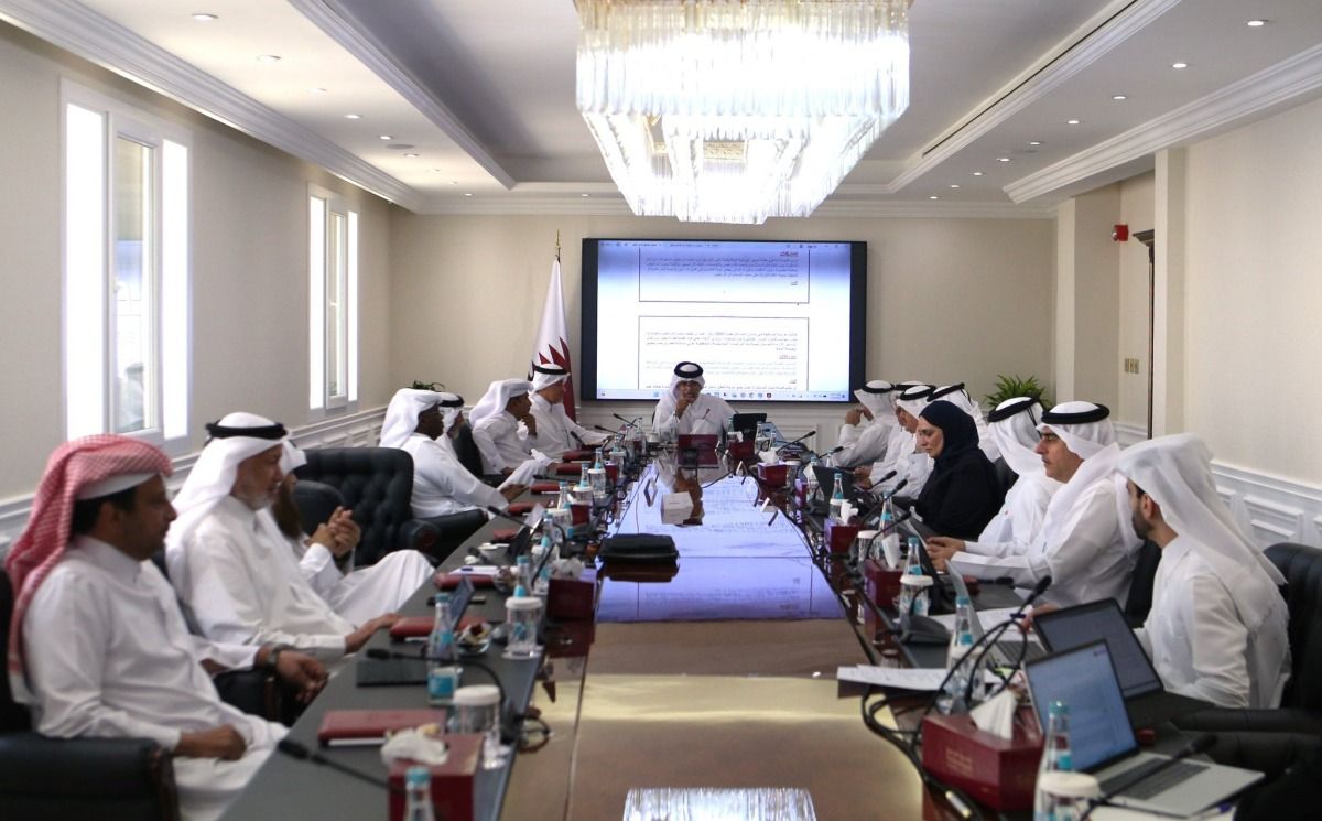 رئيس مجلس الشورى يترأس اجتماع لجنة الشؤون الداخلية والخارجية