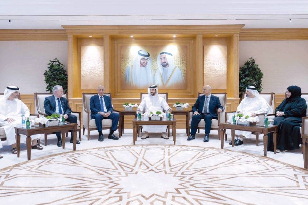 سلطان بن أحمد: مواصلة تطوير البحث العلمي