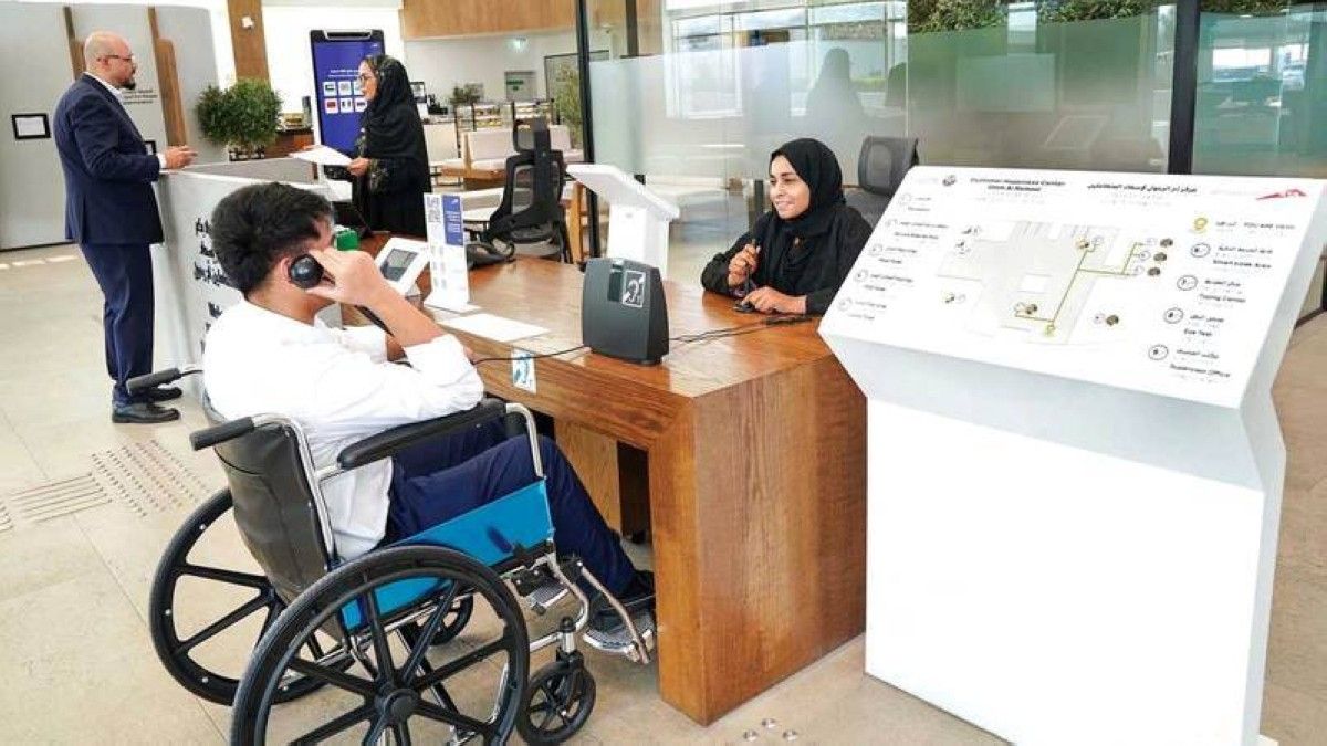 دبي تعزز ريادتها في النقل الصديق لأصحاب الهمم عبر 152 مرفقاً