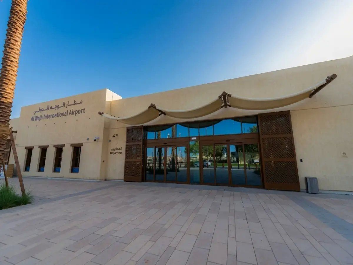 إعادة افتتاح مطار الوجه الدولي بعد تحديث صاروخي - طاقة استيعابية تتضاعف 500% وتُعزز الربط الإقليمي!