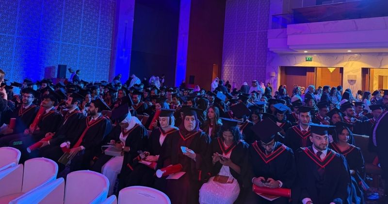 رئيس المكتب الثقافي بالمنامة: الطلبة الكويتيون نموذج مشرف للنجاح والتميز الأكاديمي