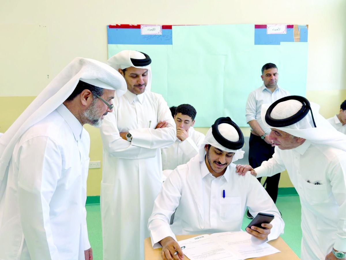 طلاب بالثانوية العامة: الفيزياء والجغرافيا في مستوى الطالب المتوسط