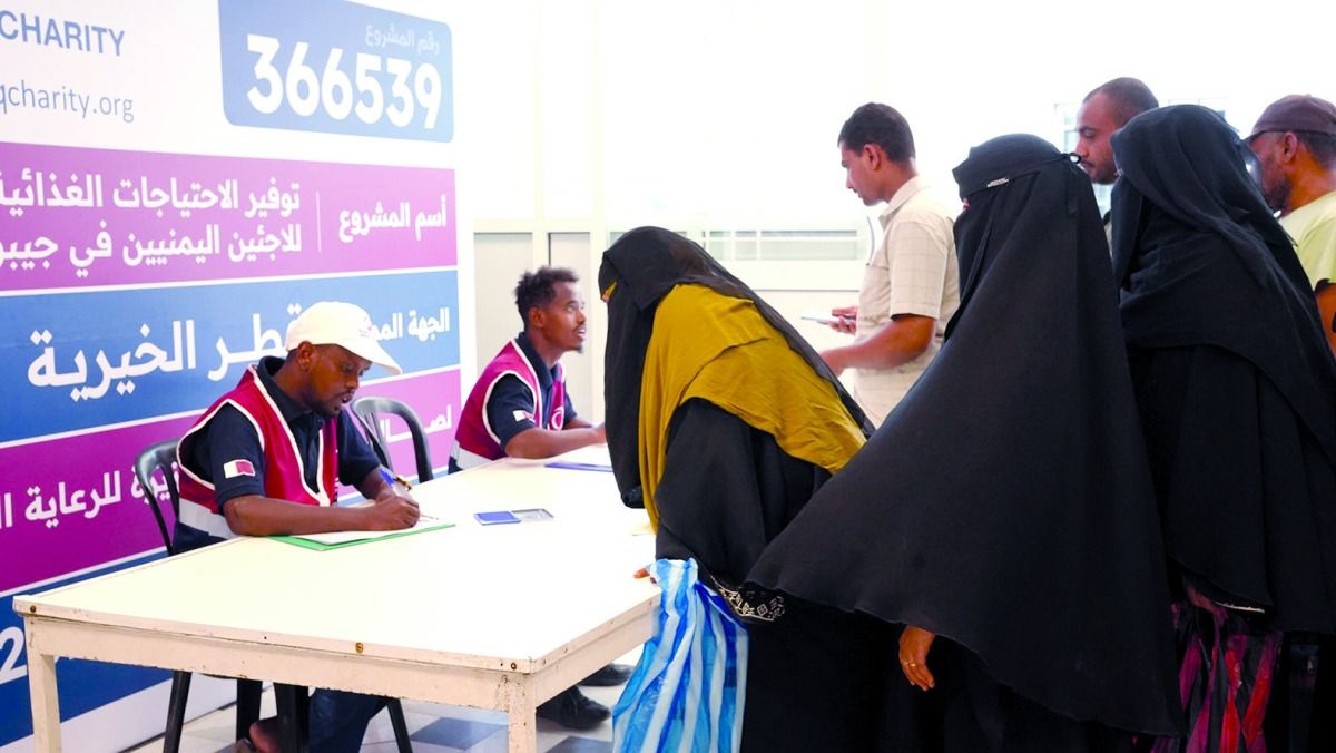 قطر الخيرية تغيث اللاجئين اليمنيين بجيبوتي