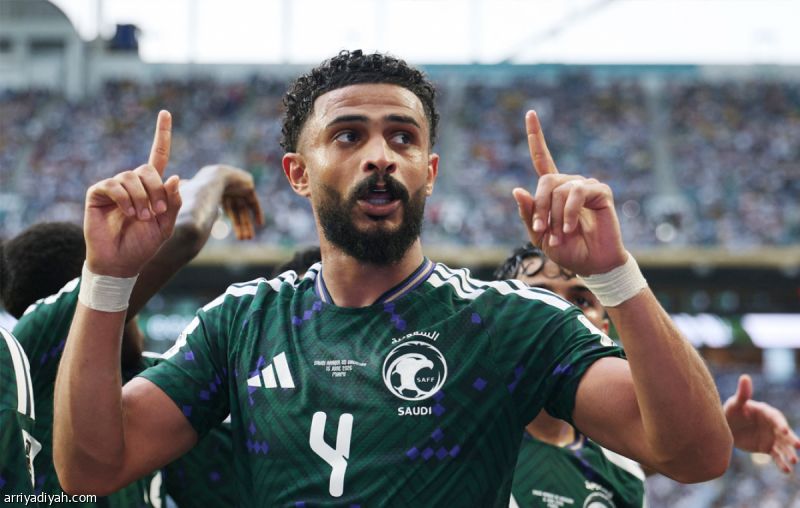 العمري: كنا نستحق الفوز