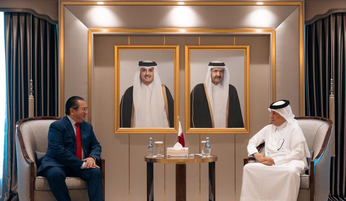 وزير الدولة للشؤون الخارجية يودع سفير كازاخستان