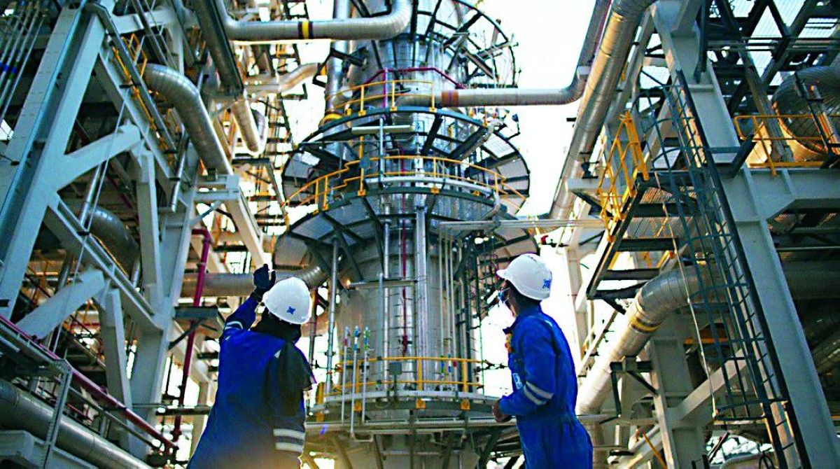 إنتاج الإمارات النفطي يقفز إلى 5.2 ملايين برميل يومياً 2027