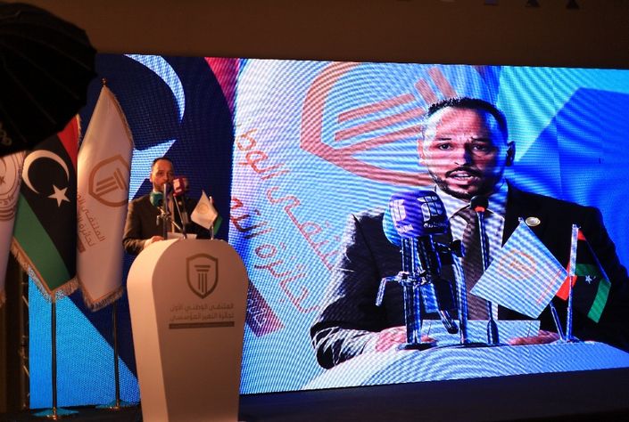 وزارة المالية تُتوّج ابراهيم عثمان النكاع بجائزة القيادة المتميزة