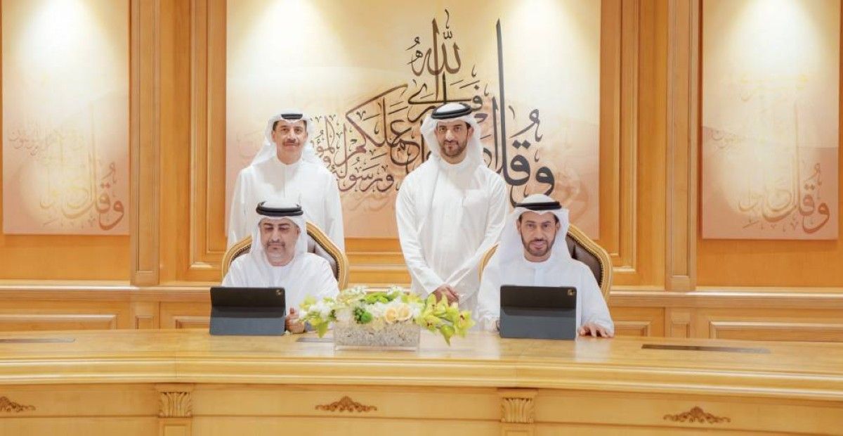 سلطان بن أحمد يشهد توقيع مذكرة تفاهم دائرة القضاء ومحاكم «دبي المالي»