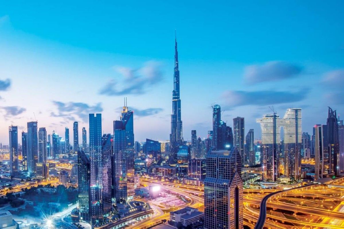 حكومة الإمارات.. إنجازات نوعية وكفاءة في الإدارة والحوكمة