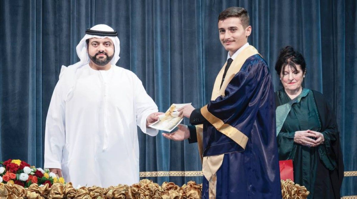 محمد الشرقي يشهد تخريج الثانوية العامة من أكاديمية الفجيرة الخاصة