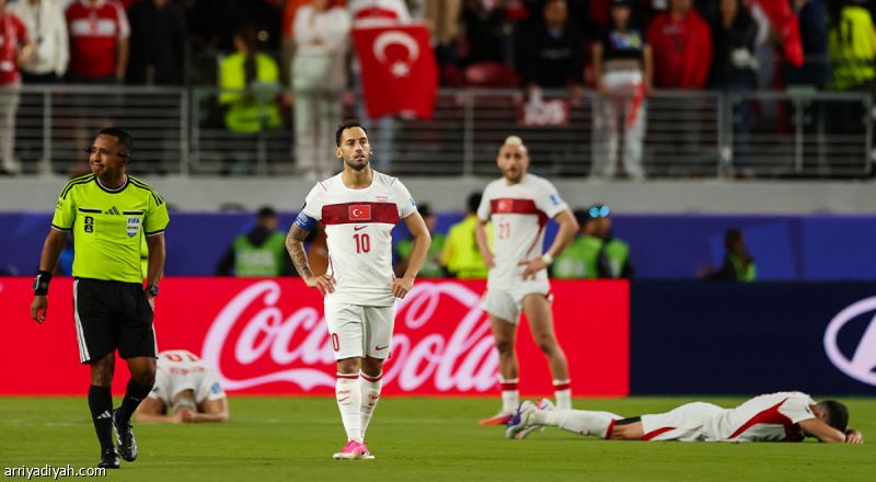 بـ 10 لاعبين.. الباراجواي تقصي تركيا من المونديال