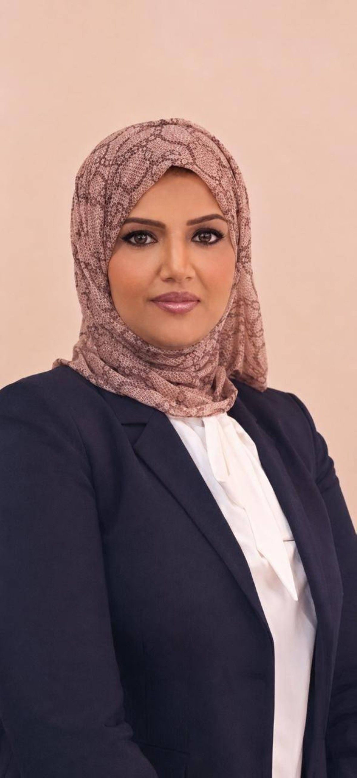 الإمارات.. امتحانات نهاية العام تنطلق غداً.. و«قائمة ممنوعات» في القاعات