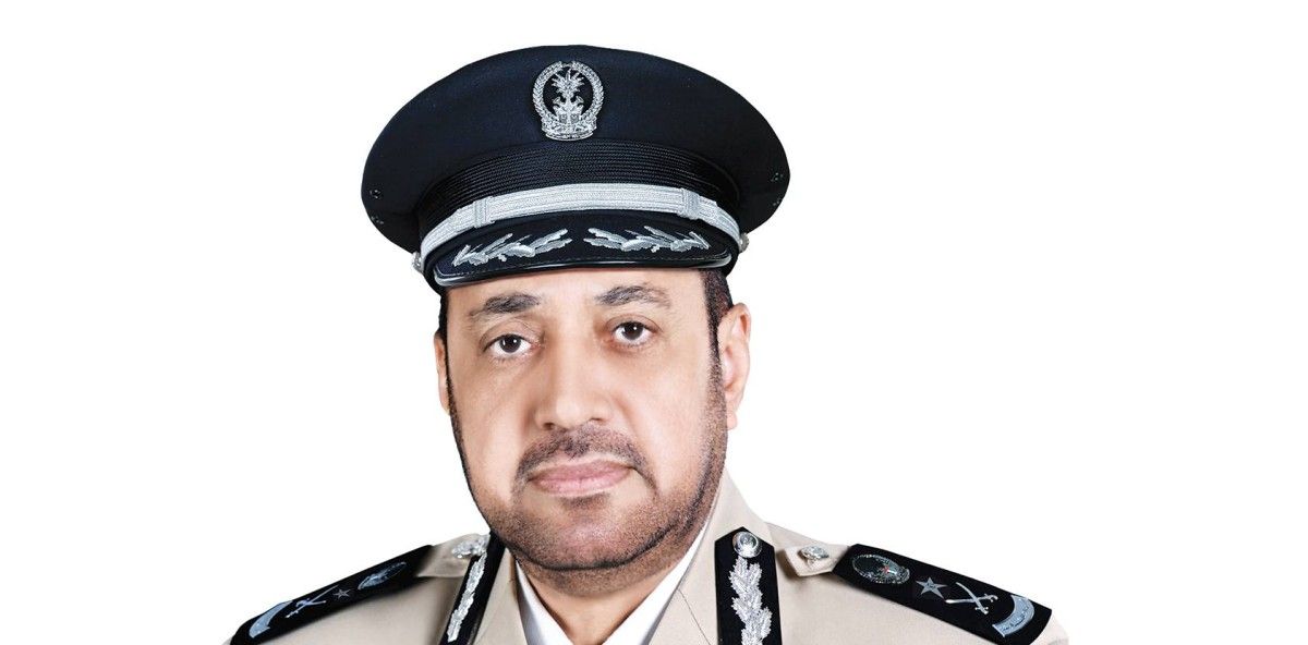 سلطان القاسمي يصدر مرسوماً بترقية قائد عام شرطة الشارقة إلى فريق