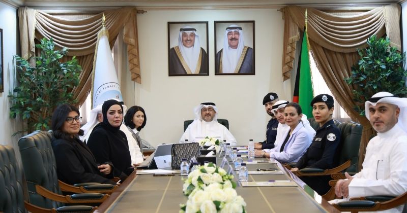 محافظ العاصمة مستقبلاً وفد الهيئة
