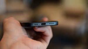 كيف تمسح بيانات «iPhone» قبل بيعه؟.. خطوات إعادة ضبط المصنع