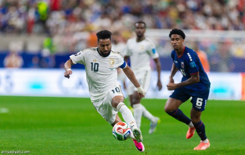 «الصقور» يغادرون أمريكا بـ46 مليونا