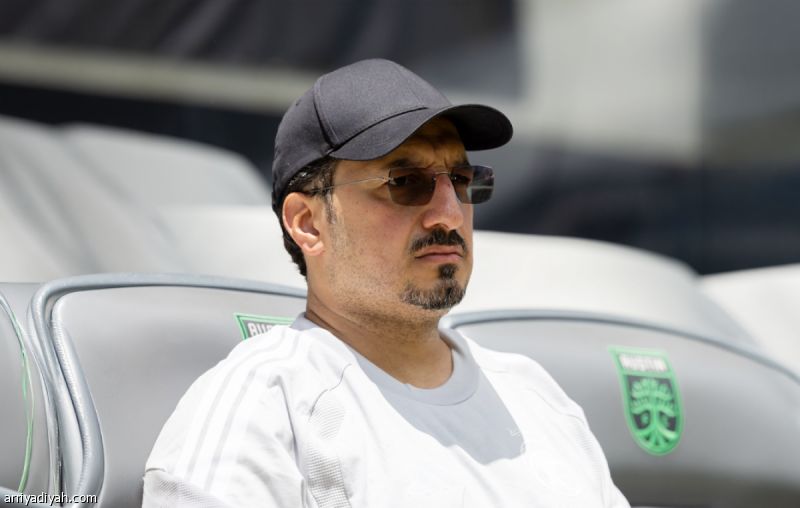 المسحل.. 7 أعوام.. و9 مشاركات دون ذهب