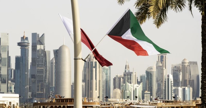 الكويت تعزي قطر في استشهاد مواطن جراء الإصابة بشظايا