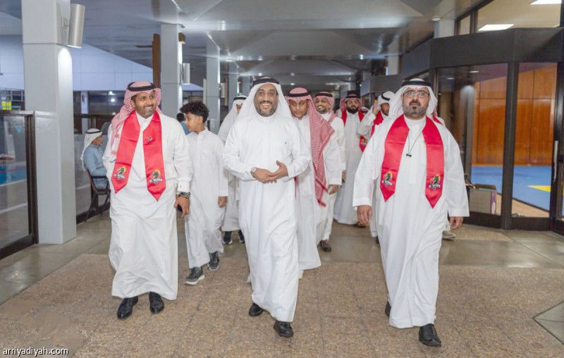 الوحدة.. الاجتماع الأول 40 دقيقة.. واللحياني يتفقد المنشأة
