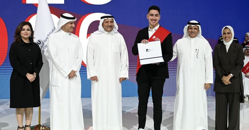 الجامعة العربية المفتوحة تكرّم 218 متفوقاً ومتفوقة