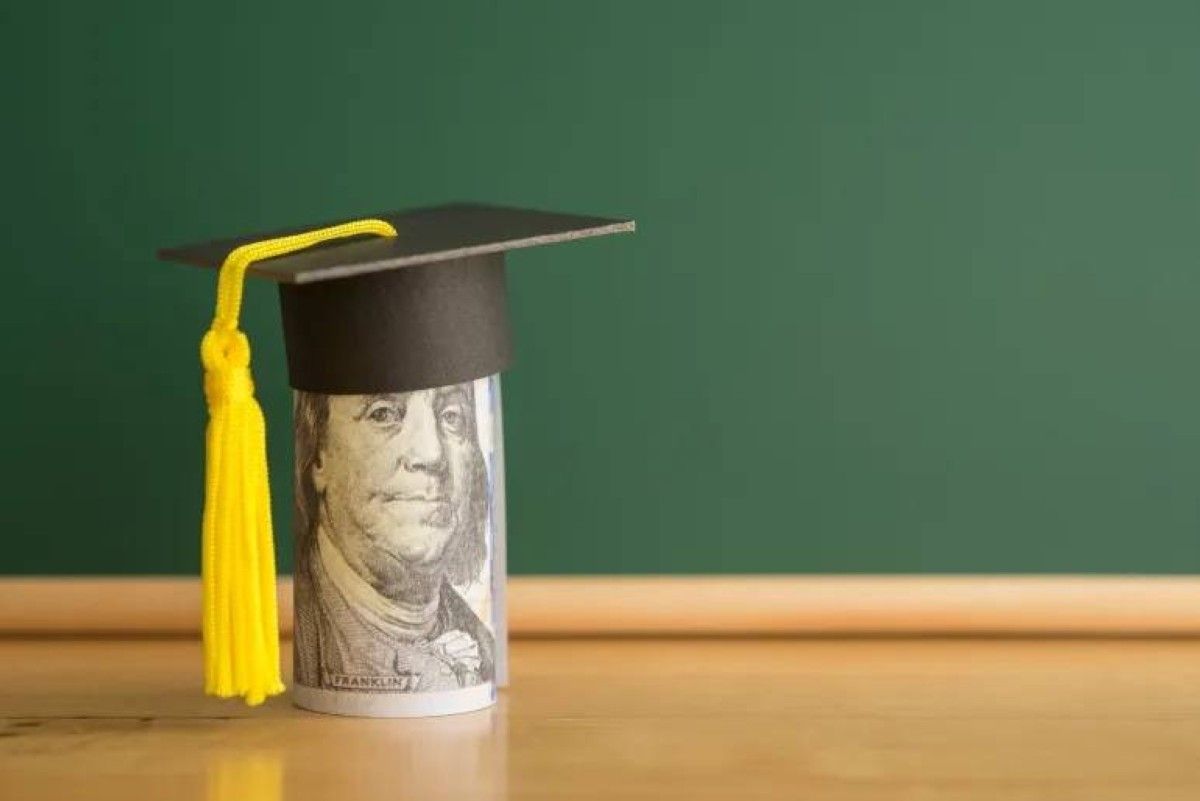 التعليم ليس شهادة فقط.. كيف تصنع الجامعات ثروات الدول وترفع رواتب الأفراد؟