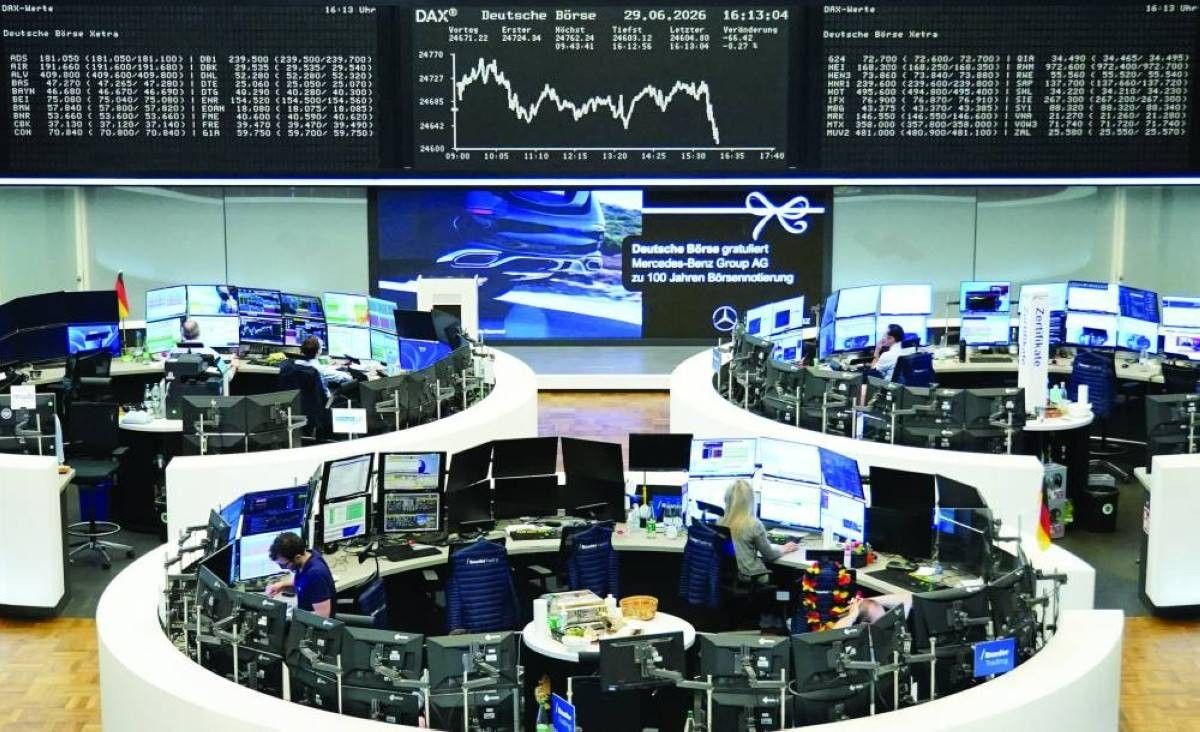 تدفقات صناديق الأسهم العالمية ترتفع 25% بدعم من التكنولوجيا