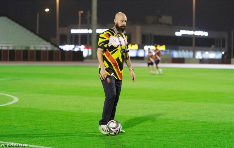 الرياض يجدد الثقة بدولاك