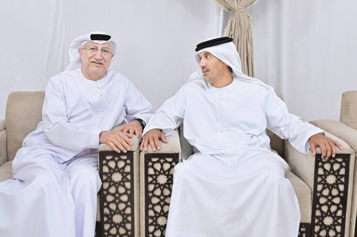 مسؤولون يقدمون واجب العزاء بوفاة عبدالرحمن المدني