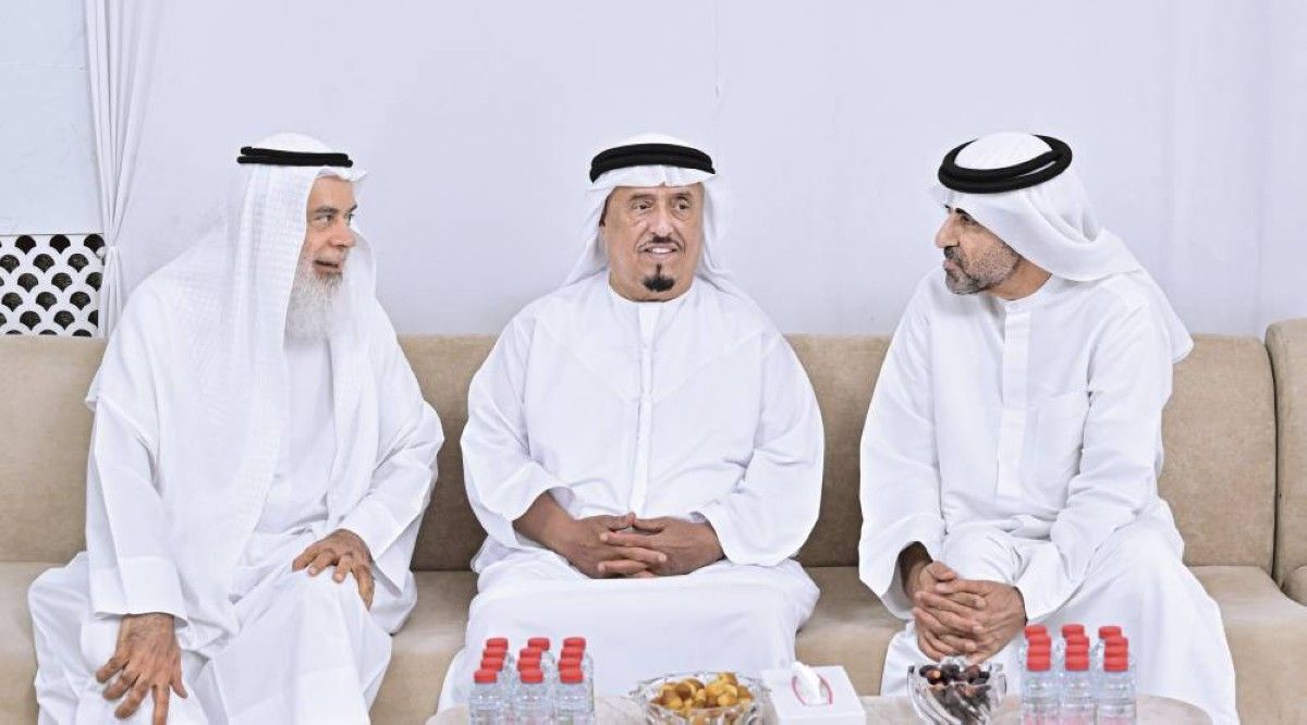 مسؤولون يقدمون واجب العزاء بوفاة عبدالرحمن المدني