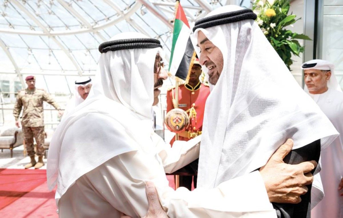 محمد بن زايد ومشعل الصباح يؤكدان أهمية العمل على ترسيخ أسباب السلام الدائم في المنطقة